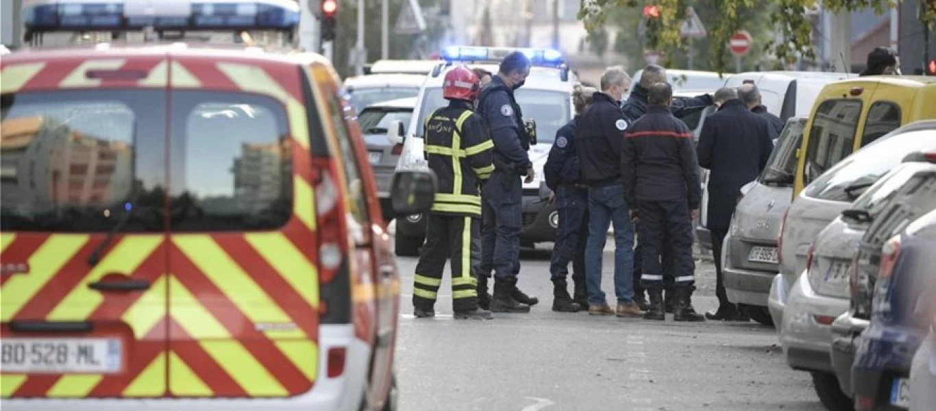 Τρομοκρατική επίθεση σε ελληνορθόδοξη εκκλησία στη Γαλλία - Σε κρίσιμη κατάσταση ο Έλληνας ιερέας (βίντεο)